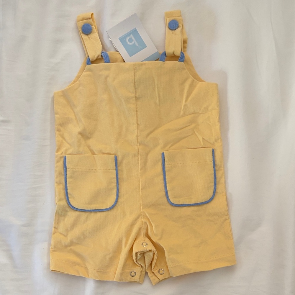 NWT Bella Bliss butter yellow with blue trim